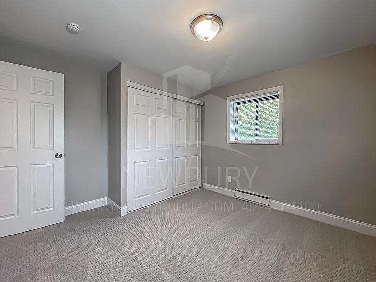 Poplar Apartments — Photo 18