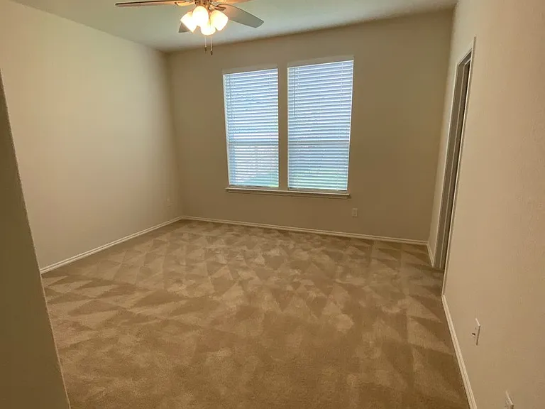 7723 Cottonwood Rdg — Photo 5