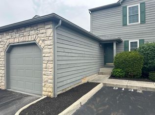 9142 Parkpoint Ln, Lewis Center, OH 43035