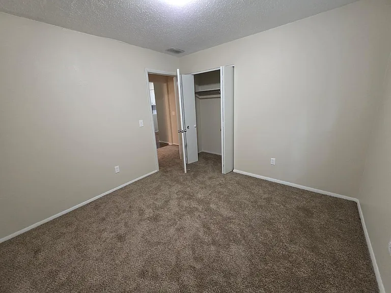 4604 Imperial Dr — Photo 15