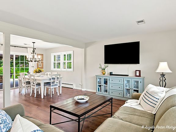 4th image of 152 Foxwood Ln