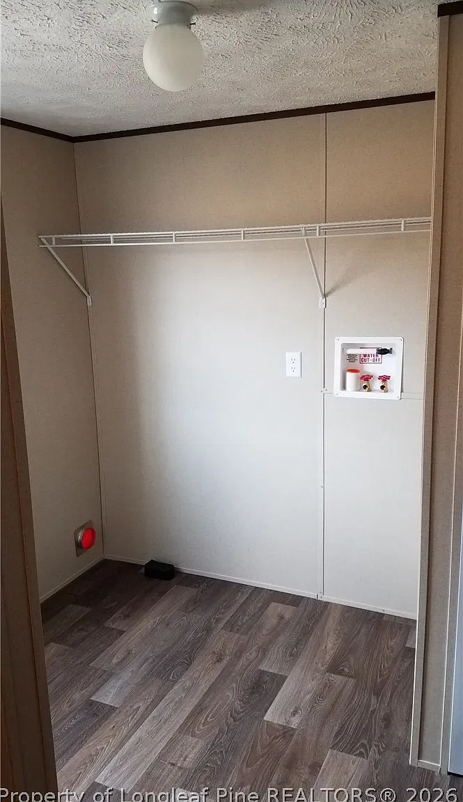 3 bed, 2.0 bath, 1300 sqft, $1,295 — Photo 4