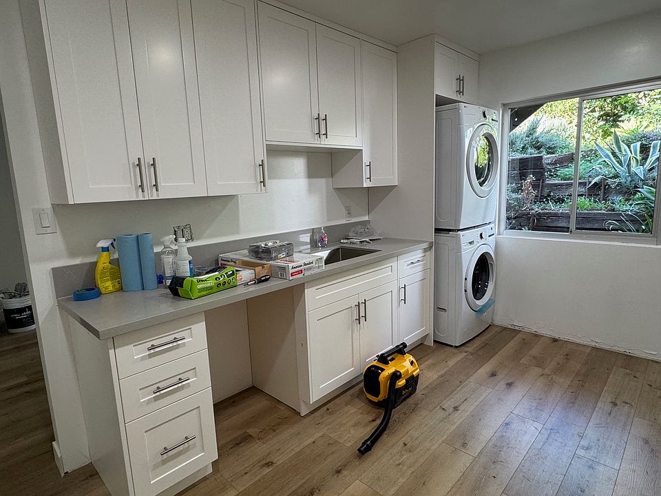 Kitchen with in-unit washer/dryer