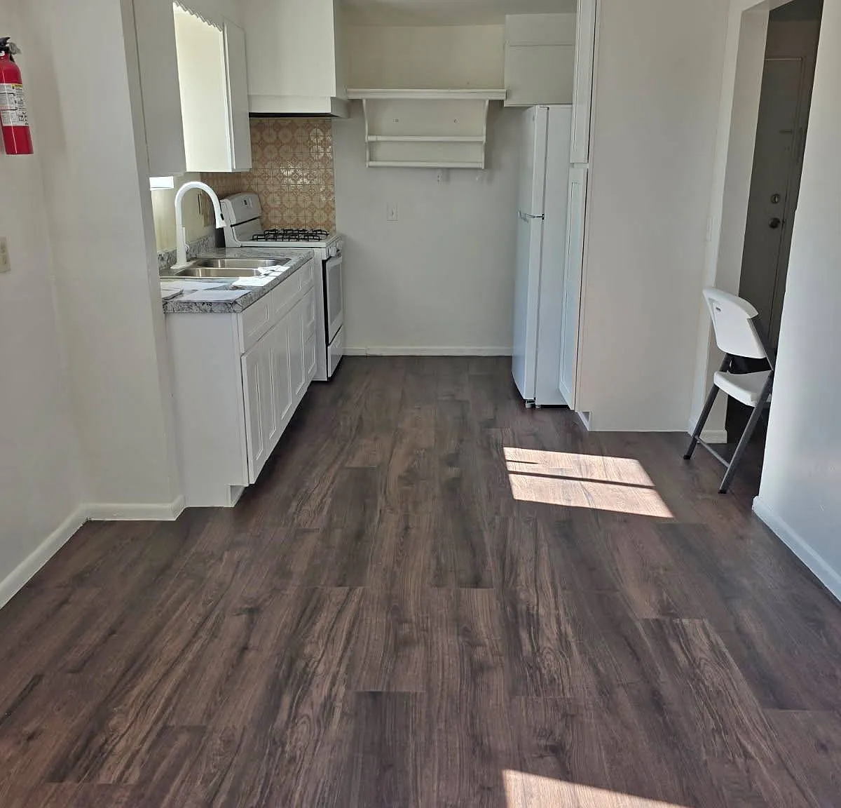 2 bed, 1.0 bath, 1200 sqft, $1,500 — Photo 2