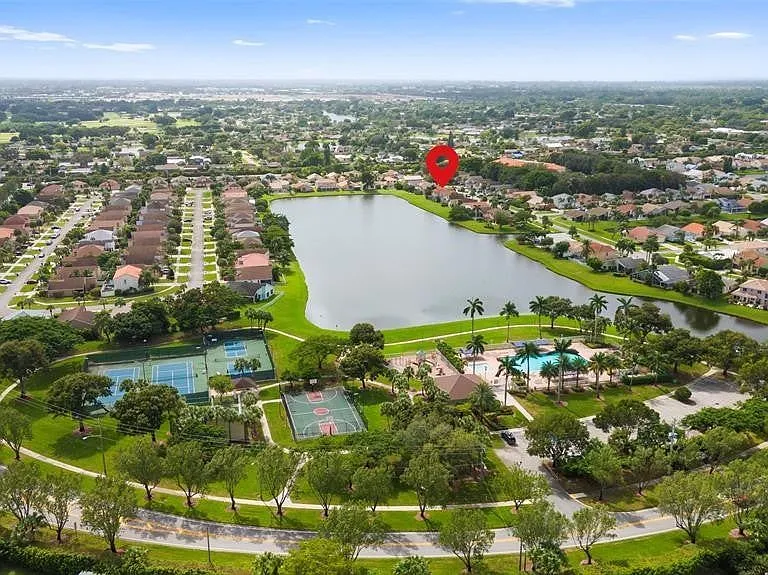9505 Aegean Dr — Photo 38