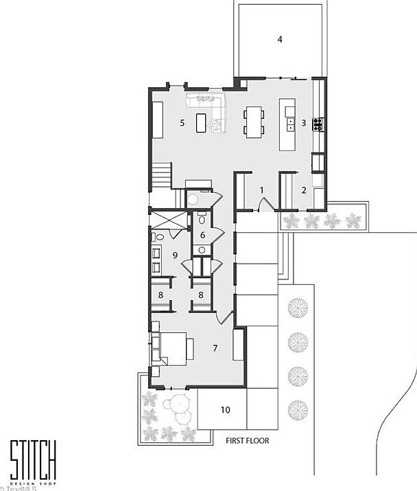 2nd image of 3456 Gladstone St