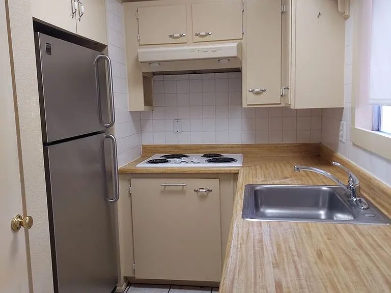 540-570 S Highland Dr — Photo 22
