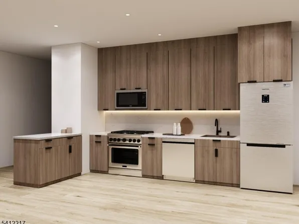 225 Broad St #1-D, Elizabeth City, NJ 07201