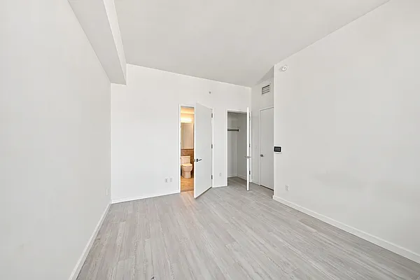 Bedroom, photo 3