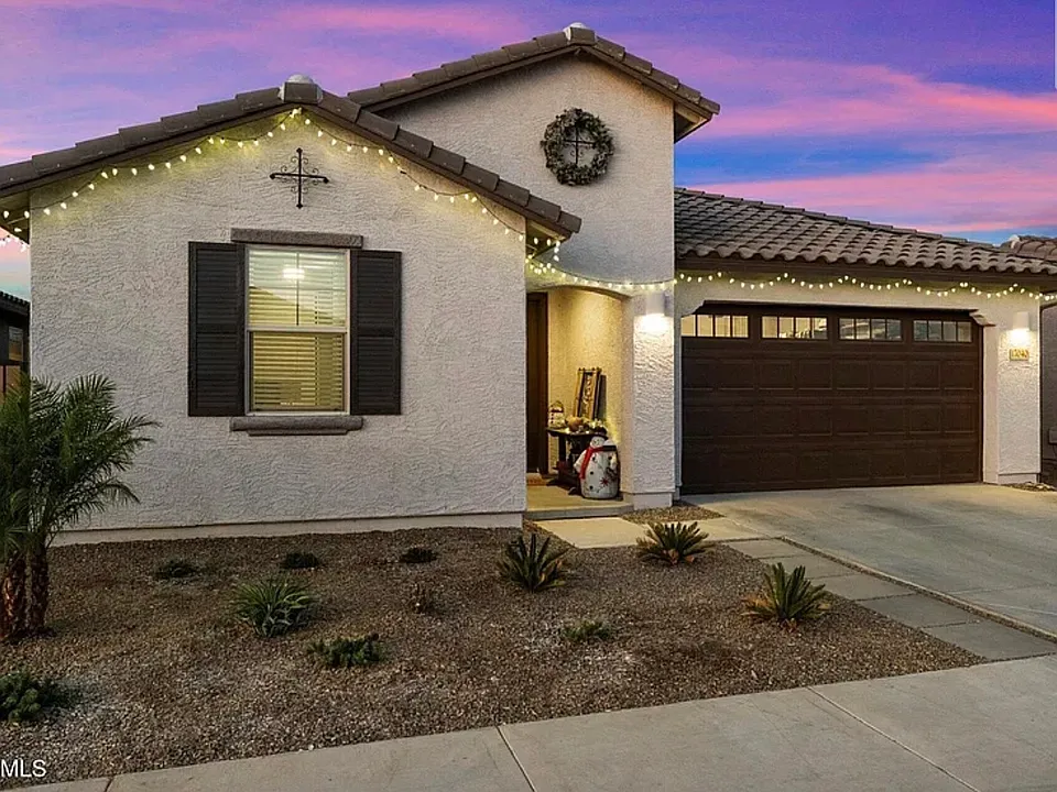 17040 W Echo Ln