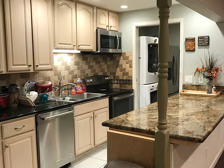 5744 6th Ave — Photo 3