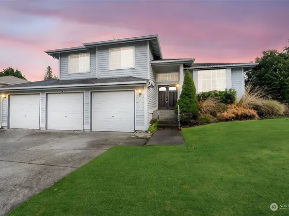 3534 Crystal Ridge Drive SE, Puyallup, WA 98372