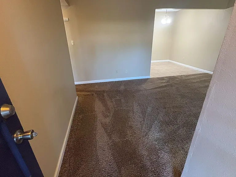 1313 Floyd Ave #163 — Photo 3