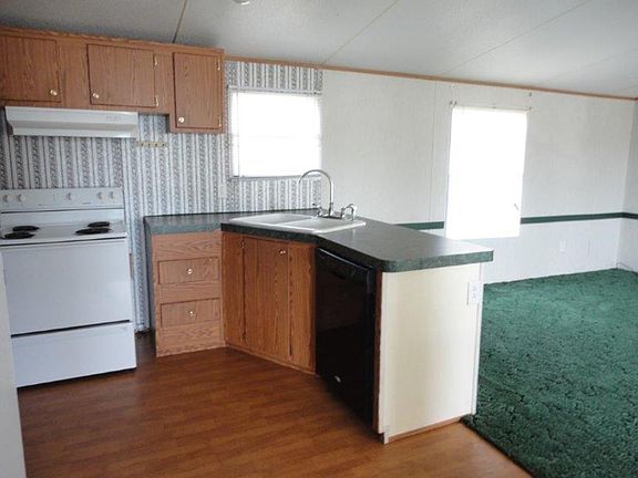 3rd image of 68 Private Road 1709 #1