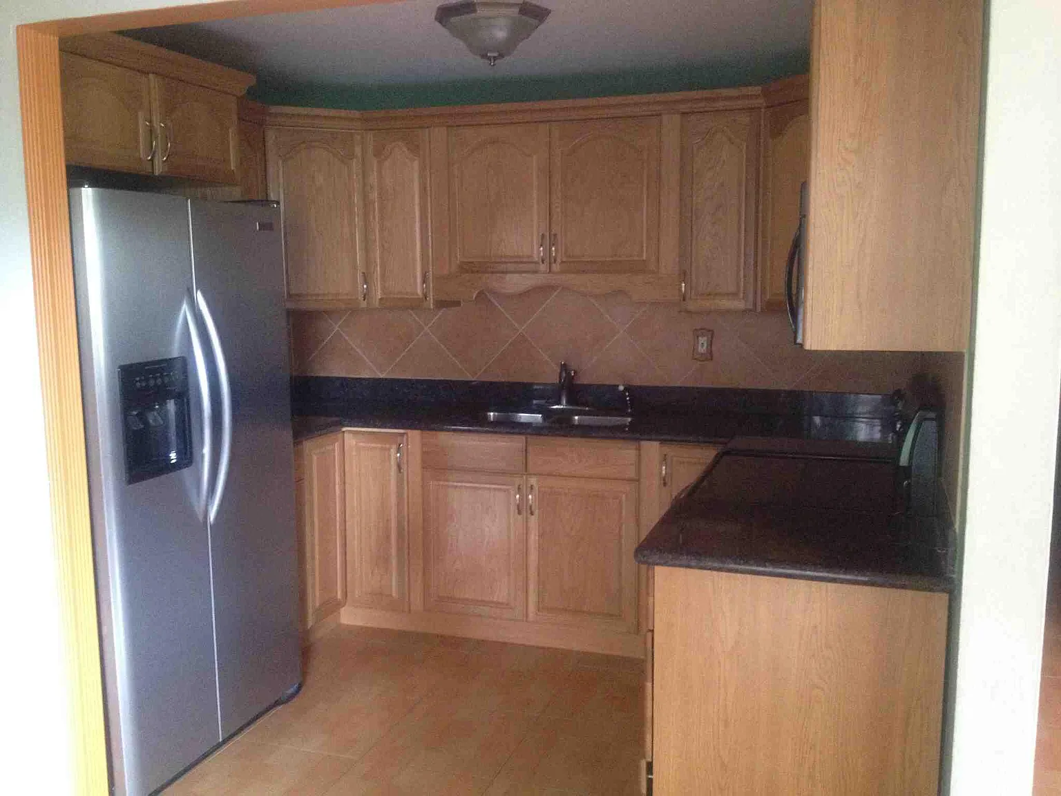 2 bed, 1.0 bath, 832 sqft, $1,666 — Photo 3