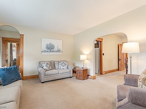 3rd image of 4512 Alpha Ave