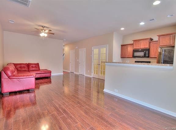 5th image of 7372 Gallery Pointe Ln