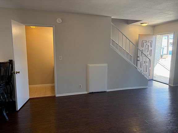 5th image of 7226 Jordan Ave Unit 4