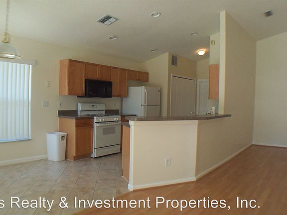 5th image of 15629 Autumn Glen Ave