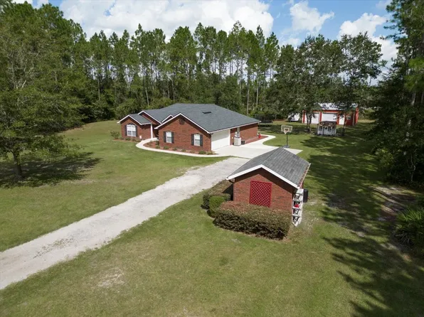 25068 Blue Jay Way, Hilliard, FL 32046