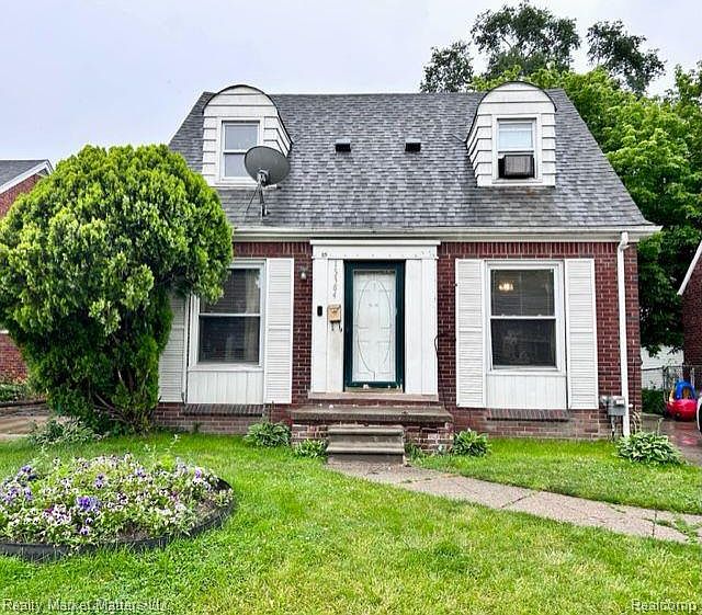 1st image of 15384 Sprenger Ave