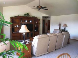 266 McKenzie Ln, Green Bay, WI 54311