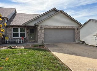 1496 E Rose Ln, Washington, MO 63090