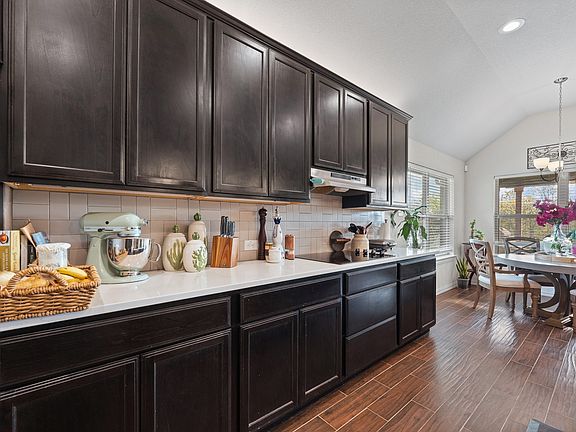 5th image of 3117 Arbor View Dr