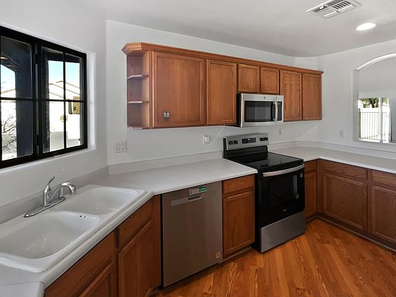 2nd image of 4226 N 92nd Ln