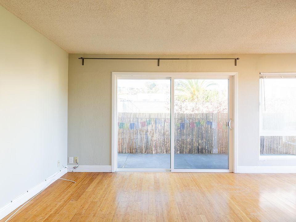 1st image of 150 28th St APT 8