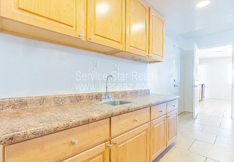 532 W Dublin St — Photo 27