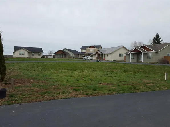 530 Sunrise Cir, Metolius, OR 97741
