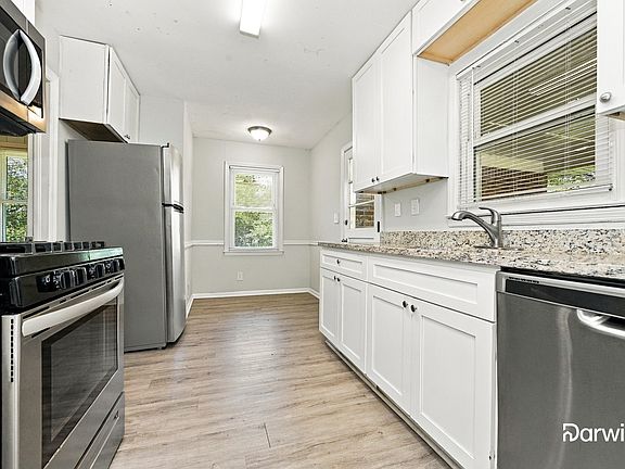 2nd image of 2690 Lake Harbin Rd