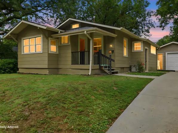 2423 Franklin Ave, Des Moines, IA 50310