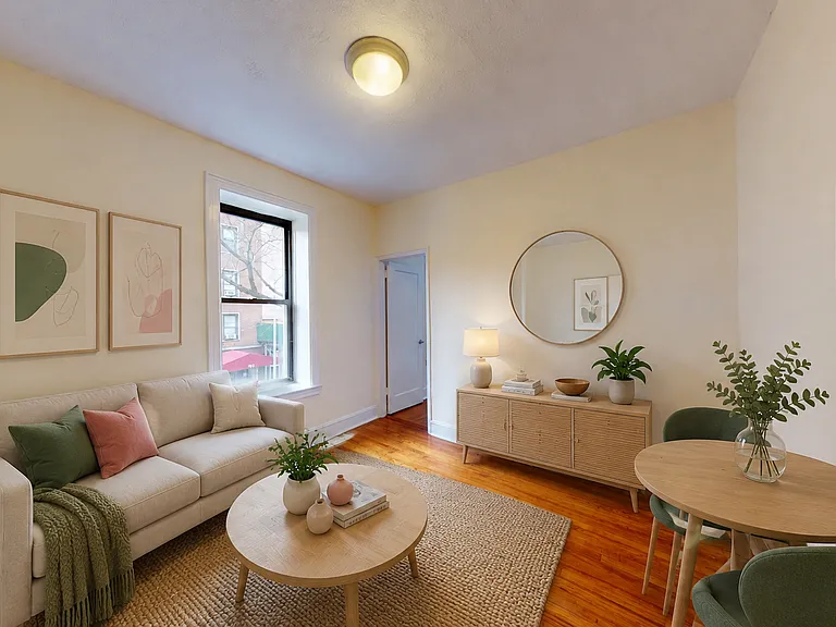 243 E 38th St #2B — Photo 1