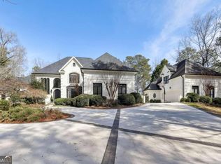 1035 Stonegate Ct, Roswell, GA 30075