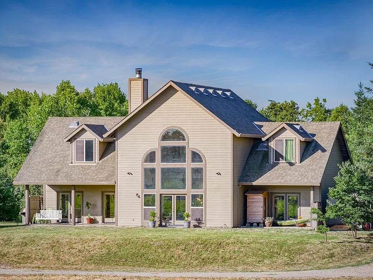 30003 N Vail Rd — Photo 1
