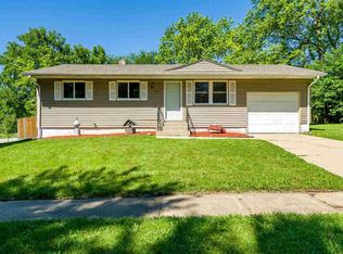 3325 18th St, Rockford, IL 61109