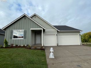 2652 W 15th Ave #194, Junction City, OR 97448