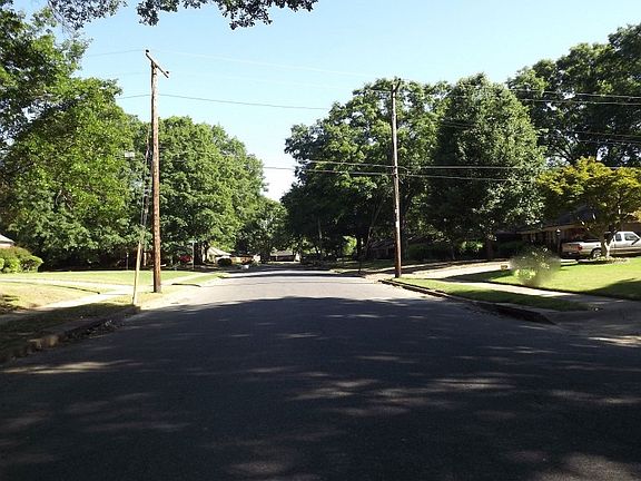 5th image of 1633 Estate Dr