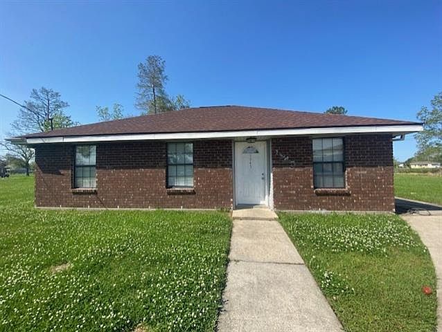 1st image of 1945 Joseph Dr