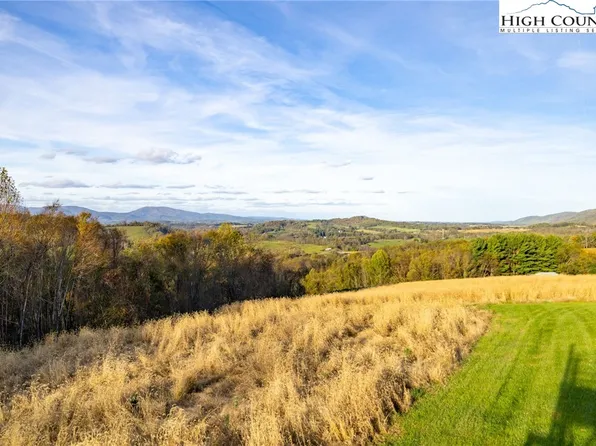 200 Bp Tree Farm Lane, Sparta, NC 28675