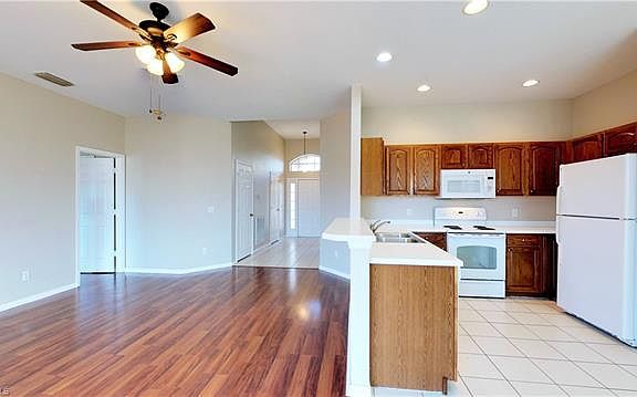 5th image of 8308 Silver Birch Way