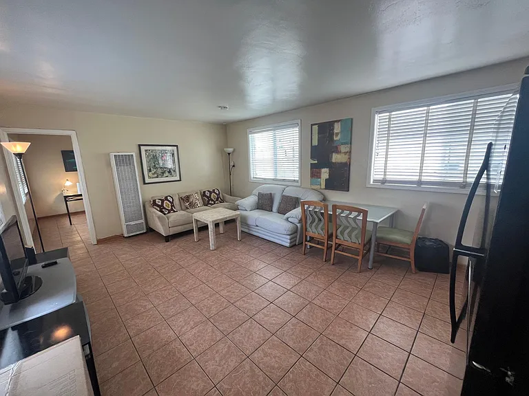 5800 Lindo Paseo #4 — Photo 10