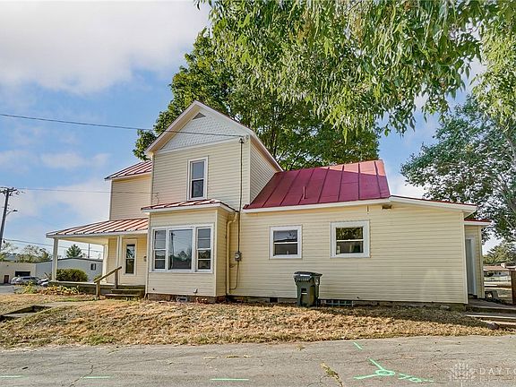 2nd image of 405 S Riverview Ave