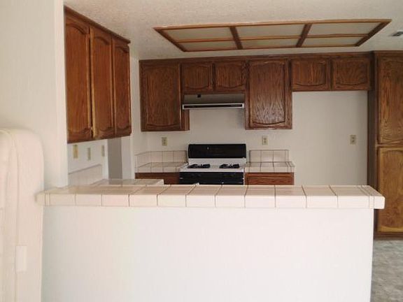 2nd image of 290 Clarescastle Way