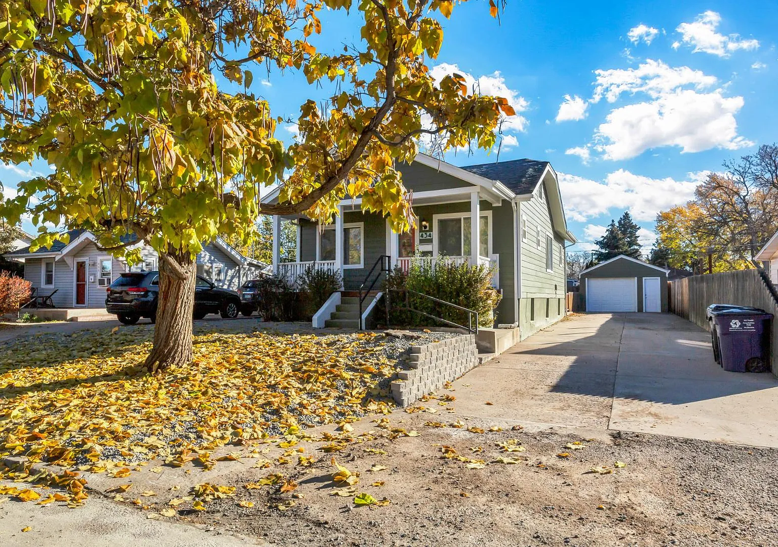 434 Meade St — Photo 1
