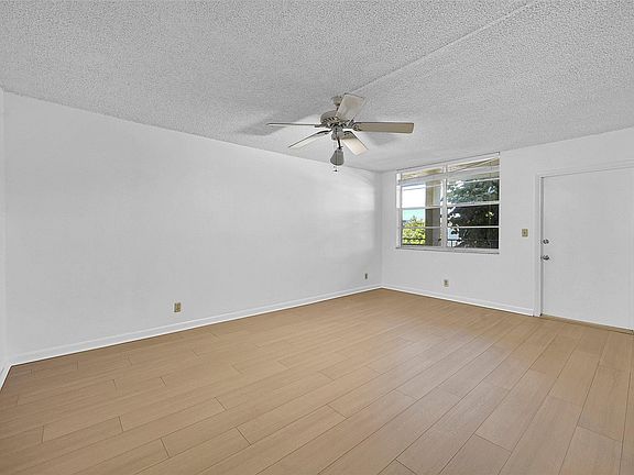 5th image of 2400 NE 10th Street #208