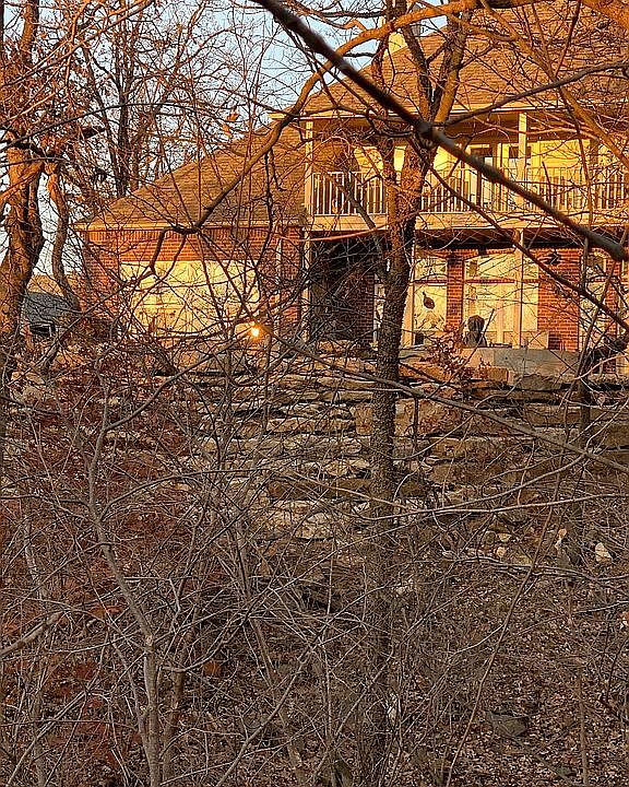 2nd image of 302 Waterford St