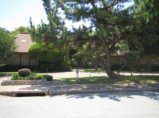 7050 Brookshire Dr, Dallas, TX 75230